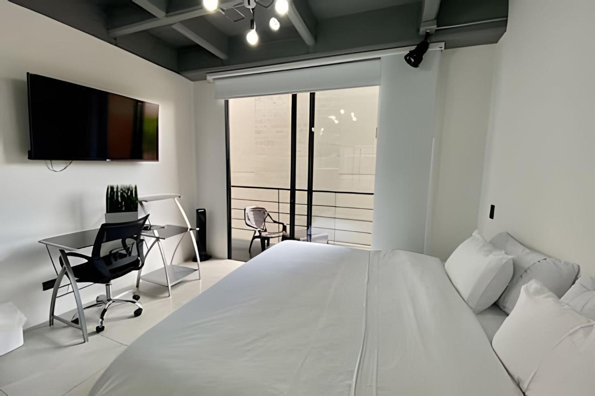 Luxury En Laureles-la 70 C/balcon Apartamento Medellín