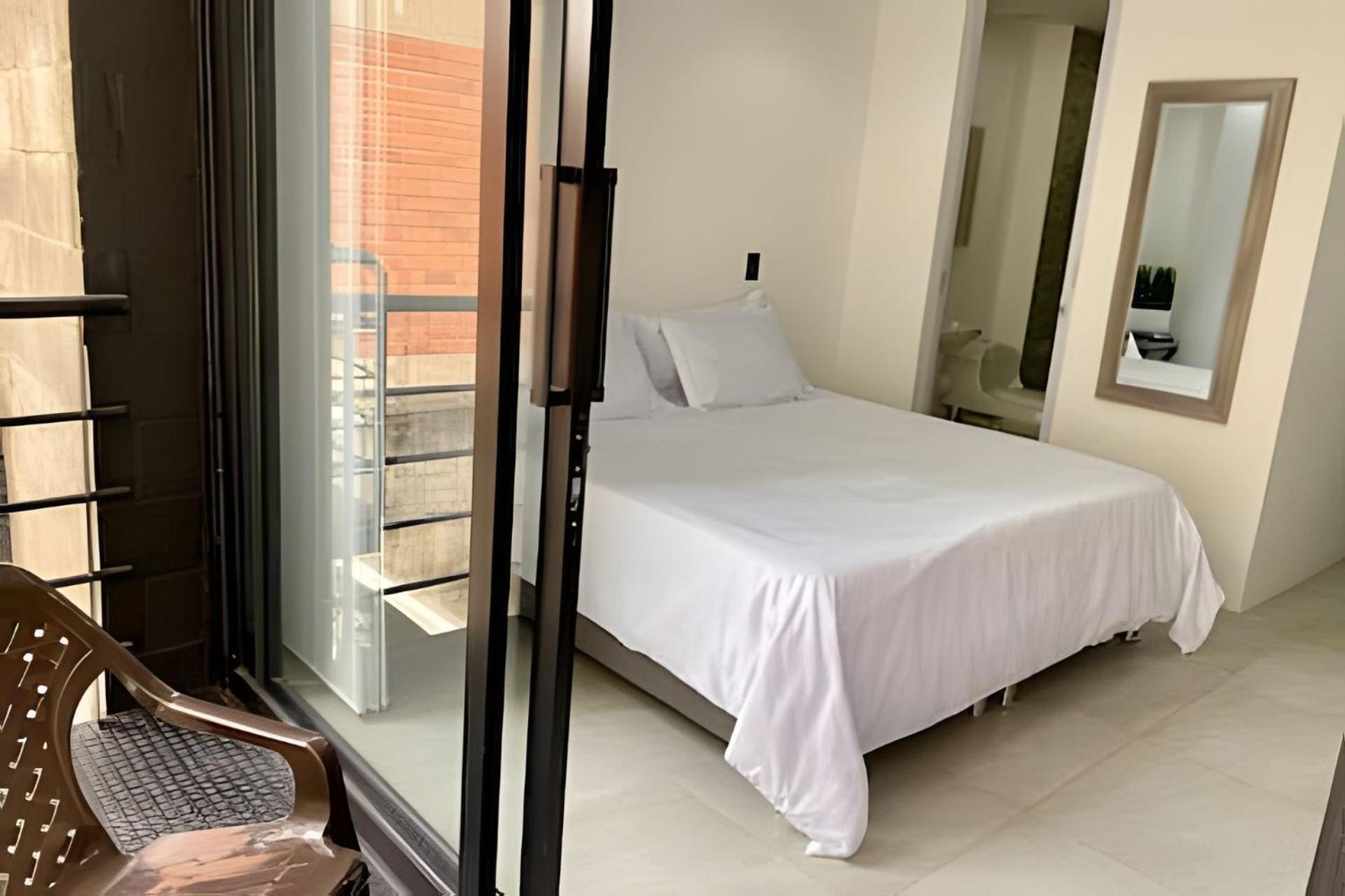 Luxury En Laureles-la 70 C/balcon Apartamento
