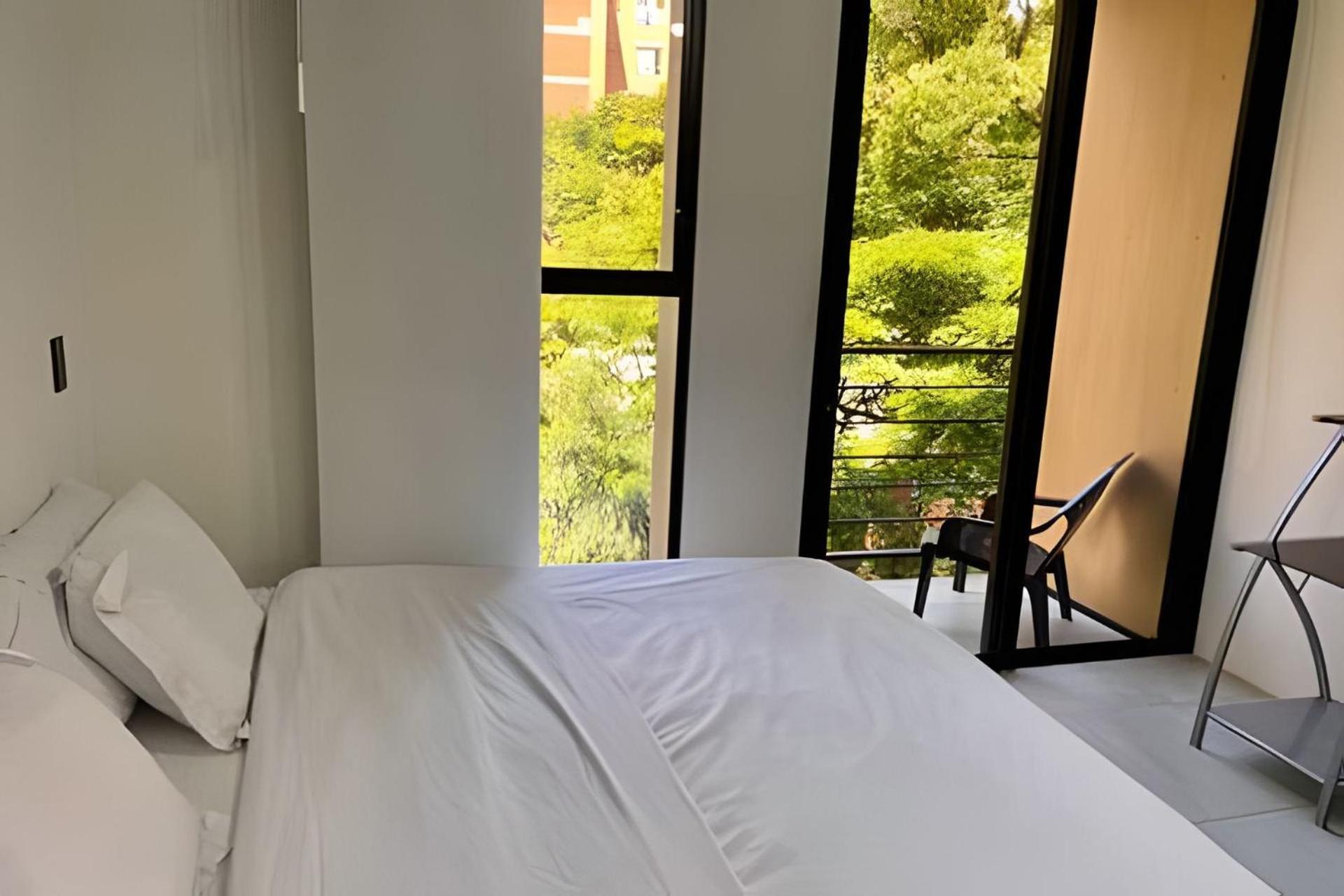Luxury En Laureles-la 70 C/balcon * Medellín