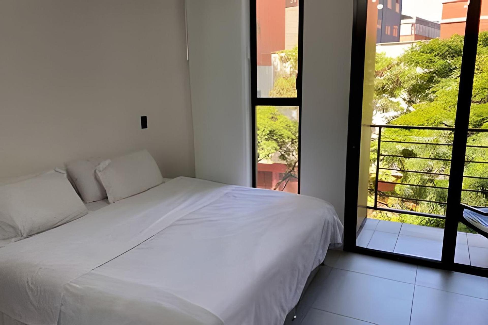 Luxury En Laureles-la 70 C/balcon Apartamento Medellín