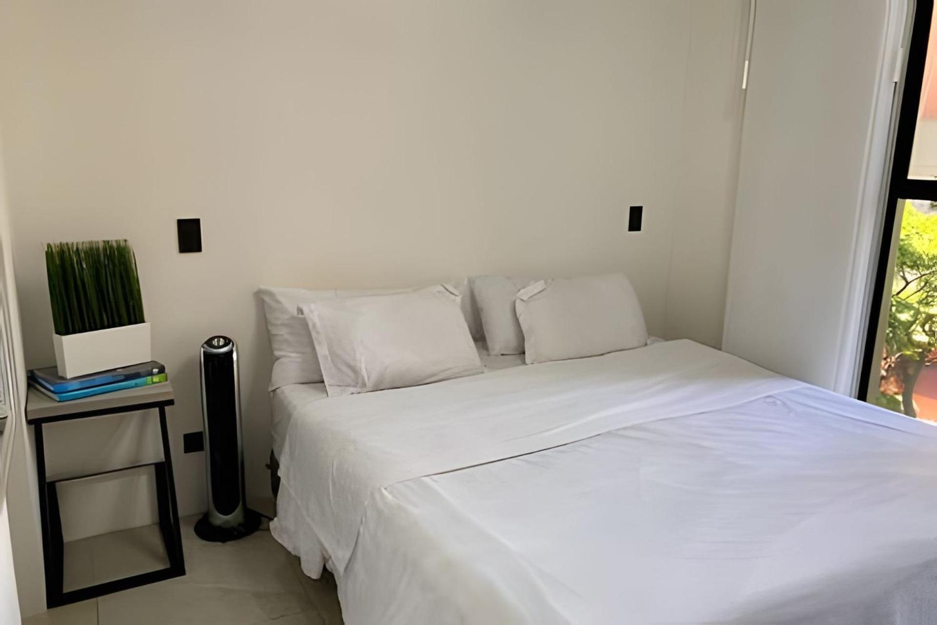 Luxury En Laureles-la 70 C/balcon * Medellín