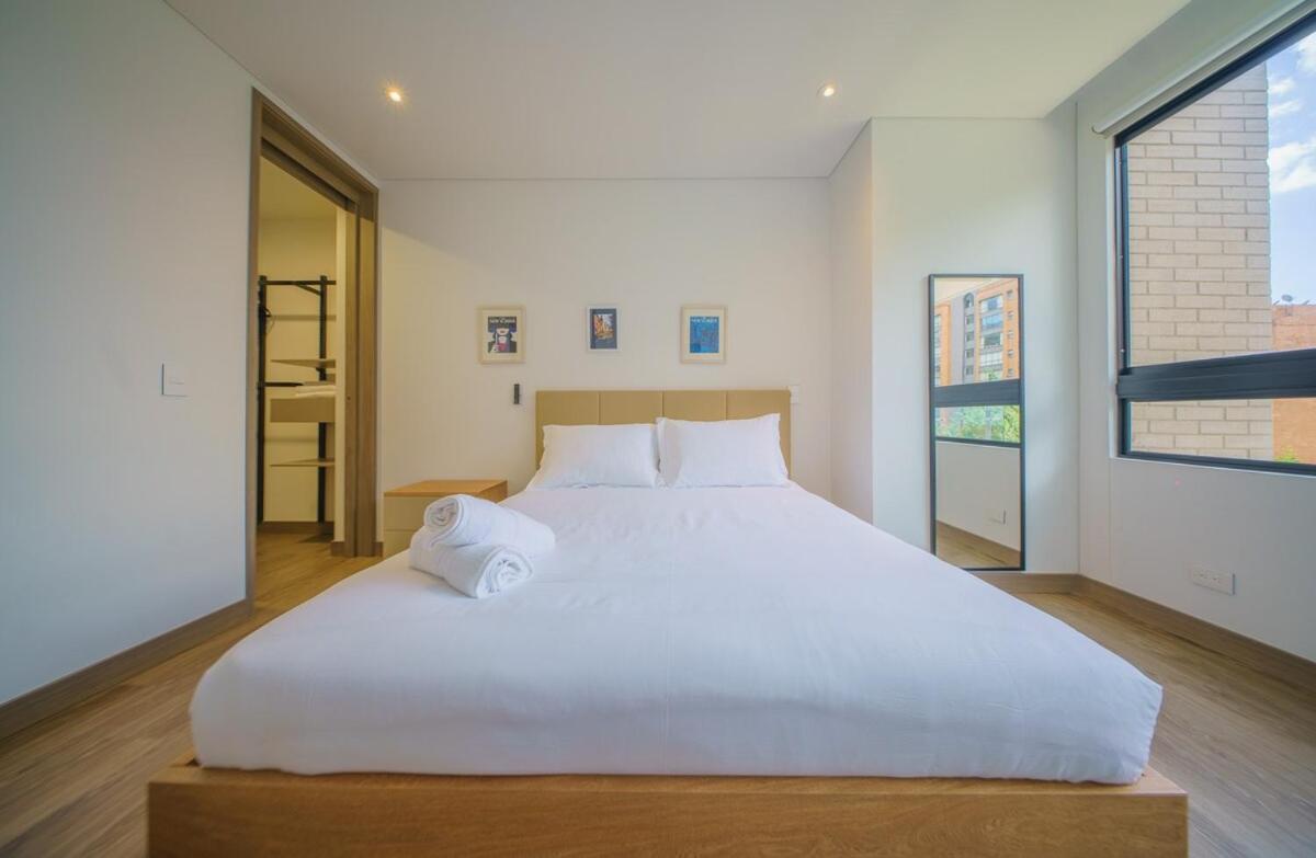 Luxury High-rise In 2br Executive Retreat Apartamento *