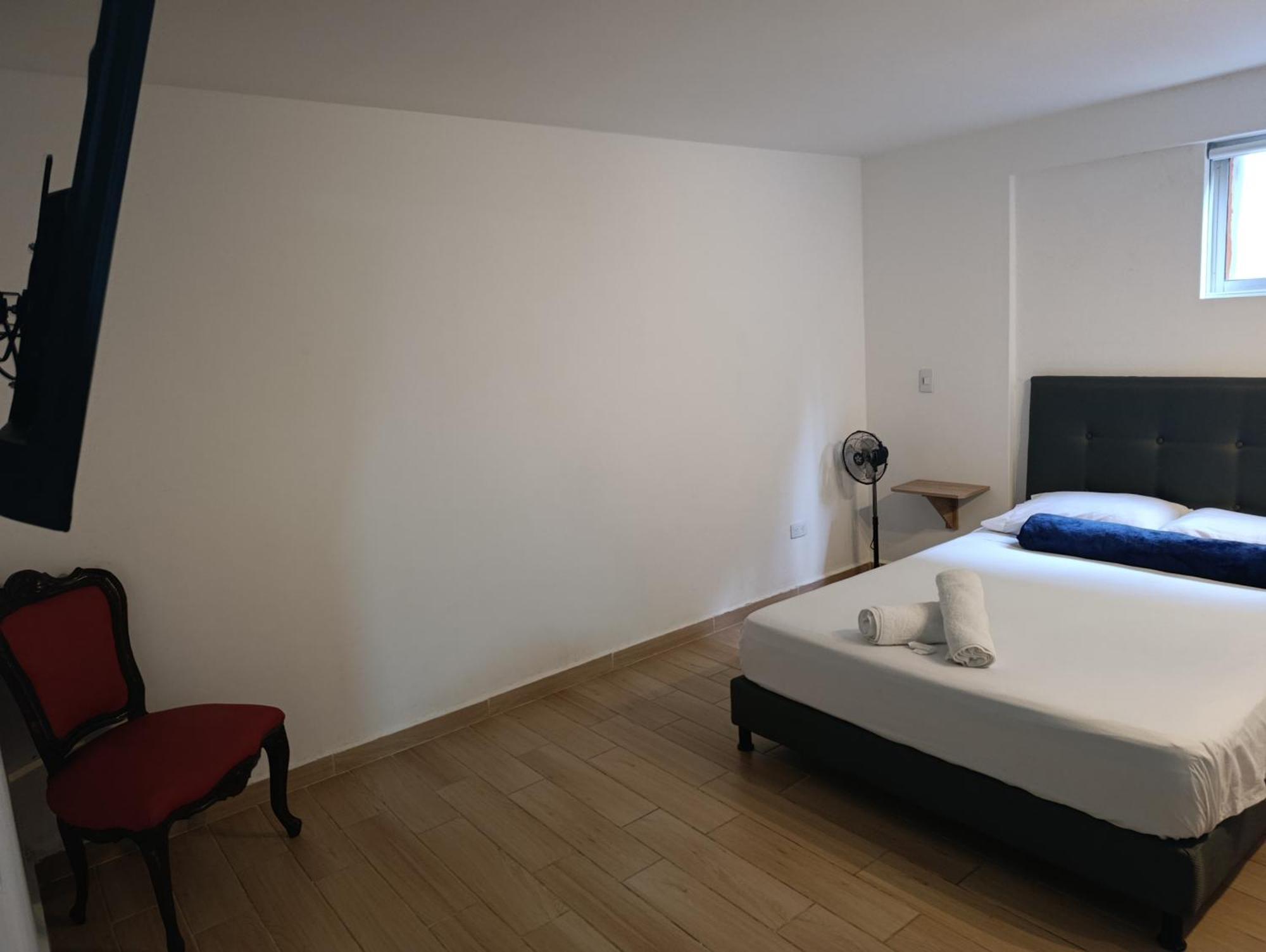 Pensión Cloud9h