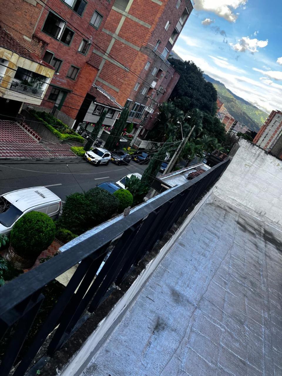Ideal En Laureles Habitación en casa particular Medellín