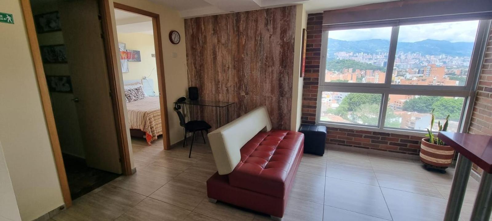 Laureles 16th Floor Stylish Spring Treat
