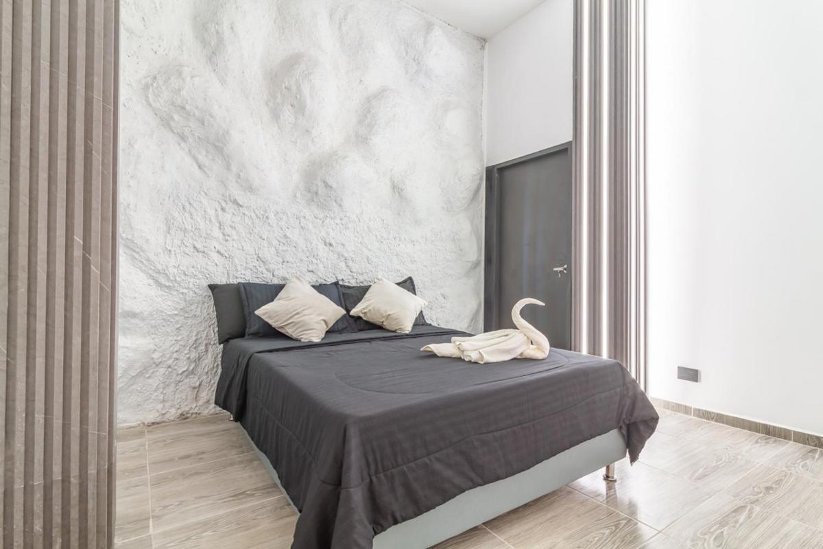 6 Bedroom With Jacuzzi 1 Block From Lleras P10 Apartamento *