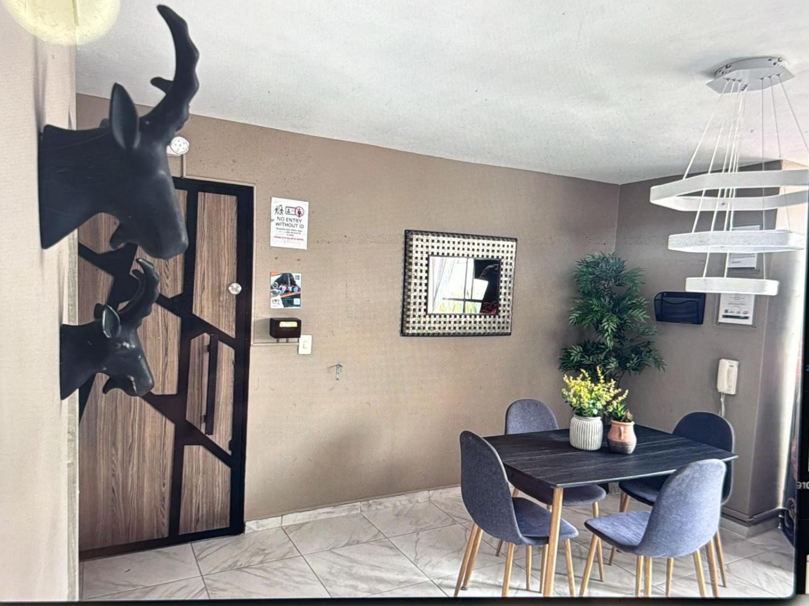 3 Bedroom Apartment, With Arcade Machine - 1 Block From Lleras Park P7 Apartamento Medellín