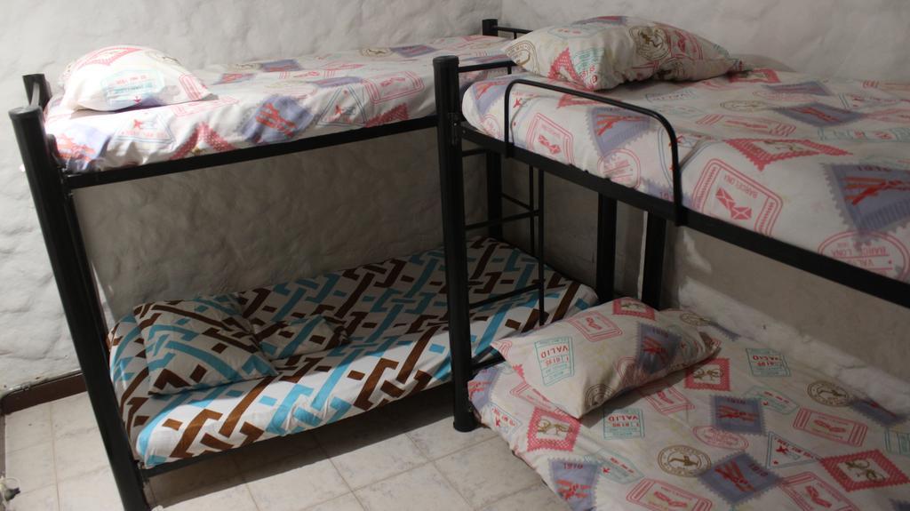 Mila Hostal *