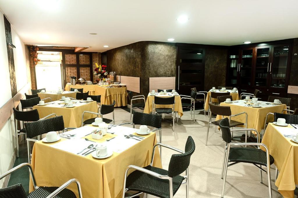 Alameda De La 10 Hotel Medellín