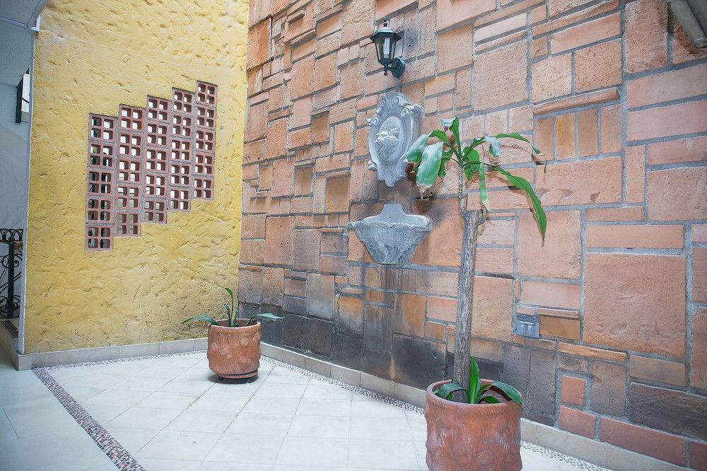 Ayenda 1223 Porton De La 10 Hotel