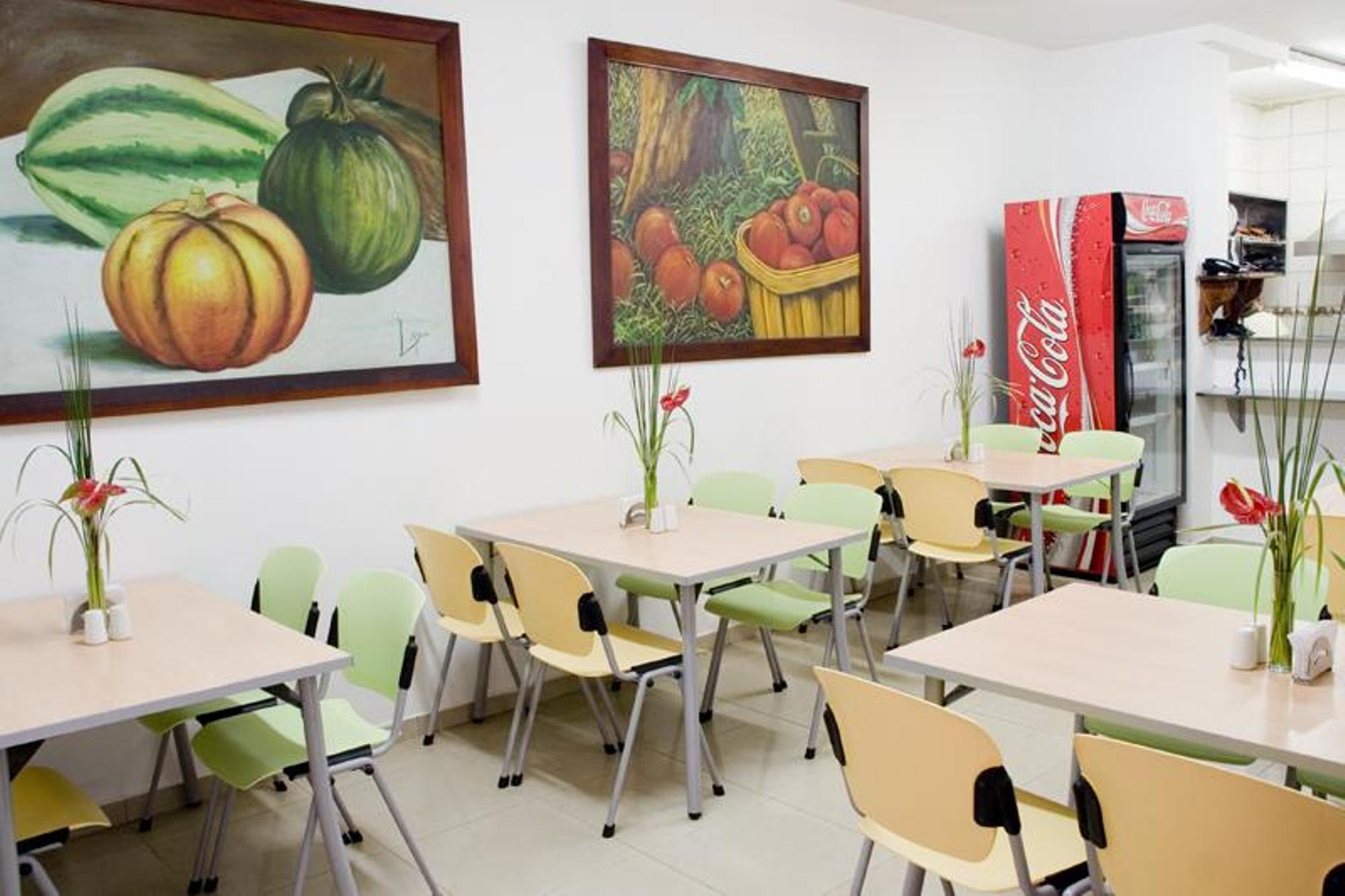 Hotel Alcaravan Medellin