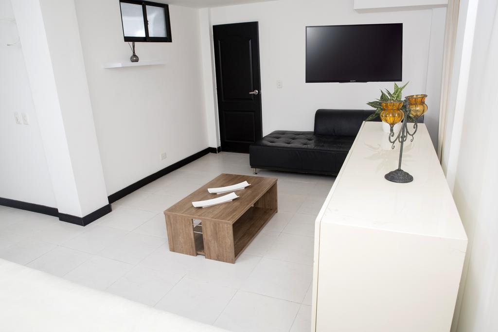 Palmar De Laureles By Nomad Guru Apartamento Medellín
