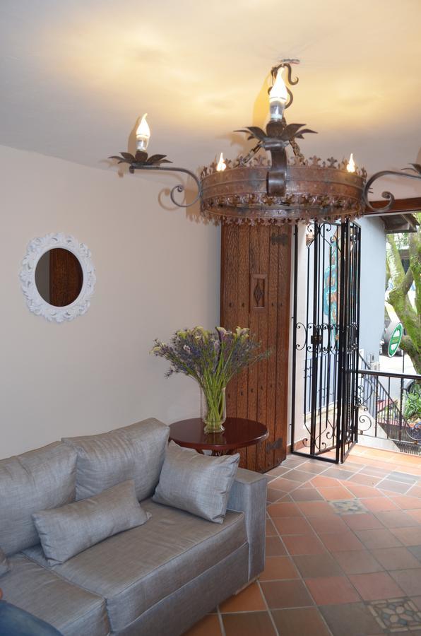 Casa La Fleur Hotel