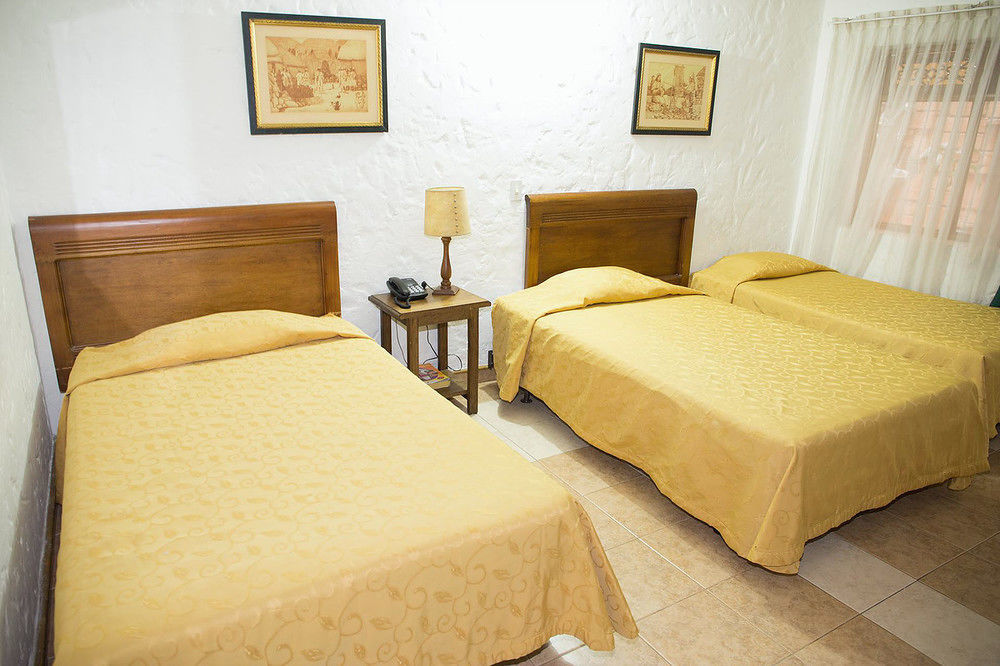 Ayenda 1223 Porton De La 10 Hotel Medellín