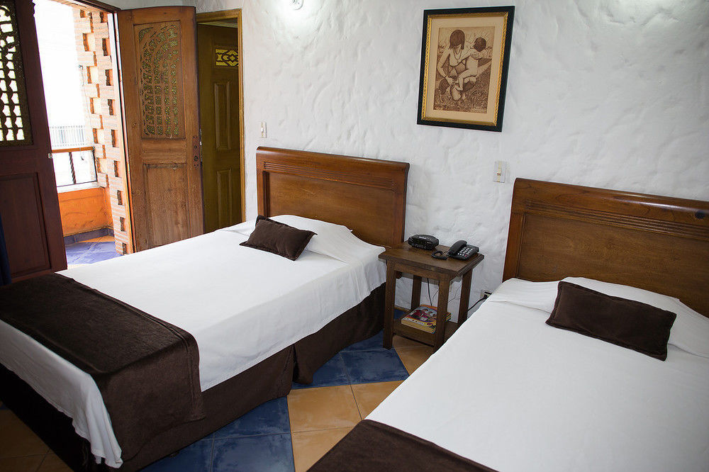 Ayenda 1223 Porton De La 10 Hotel