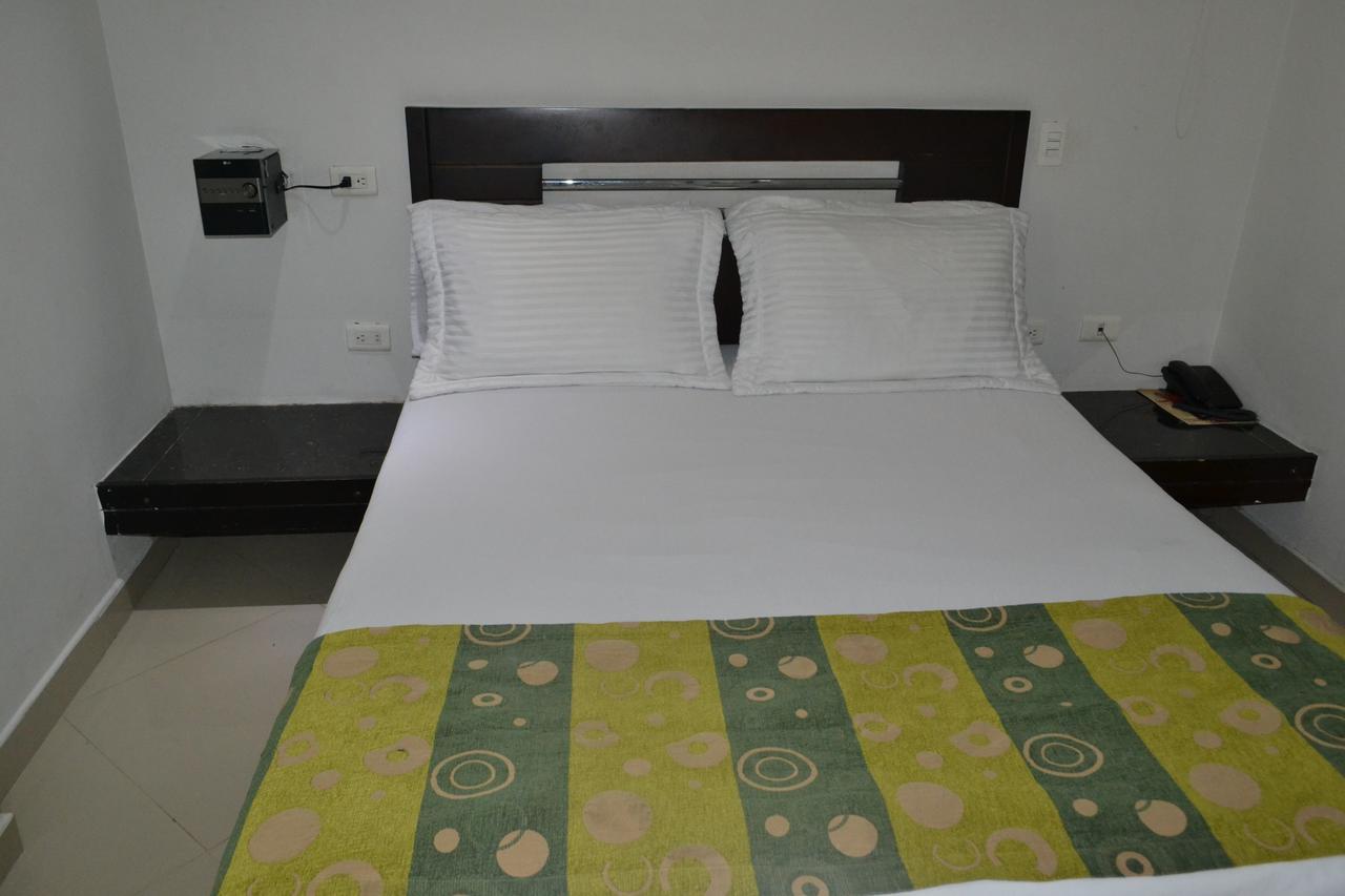 Punto Uno Suites Motel 3*