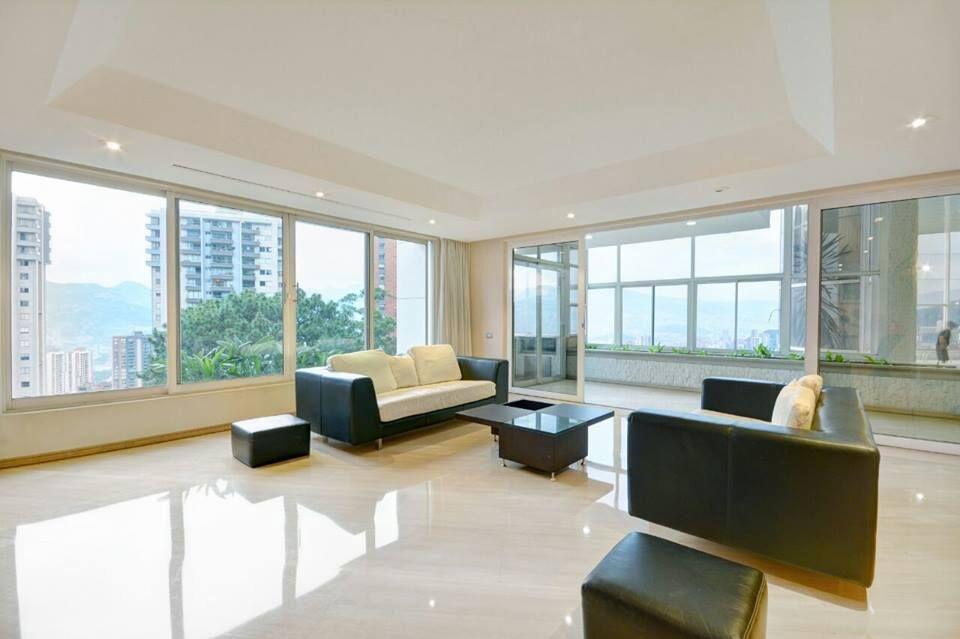 Pablo Escobar's 12 Bedroom Penthouse *