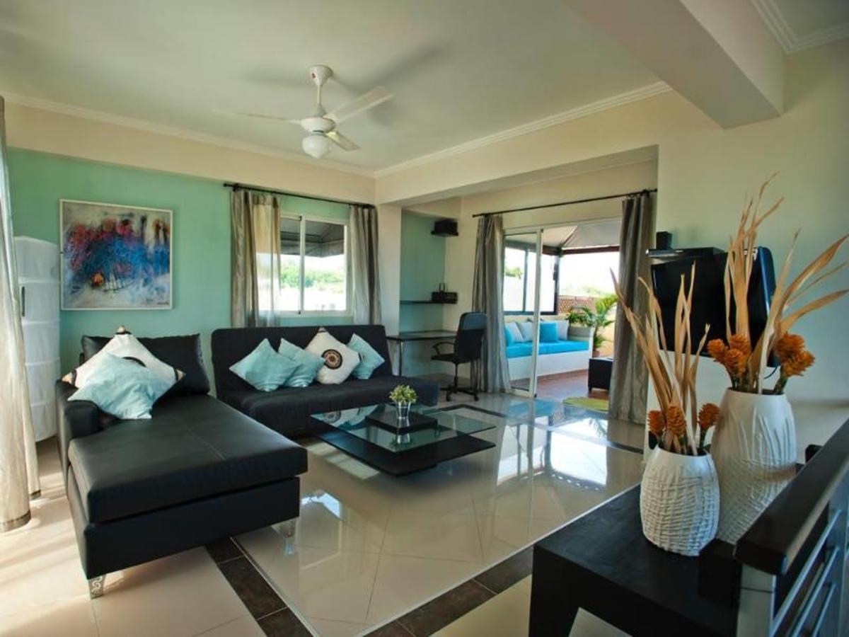 Pablo Escobar's 12 Bedroom Penthouse Apartamento *