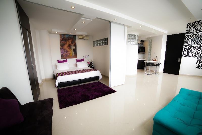 Hotel 33 Conquest 4*