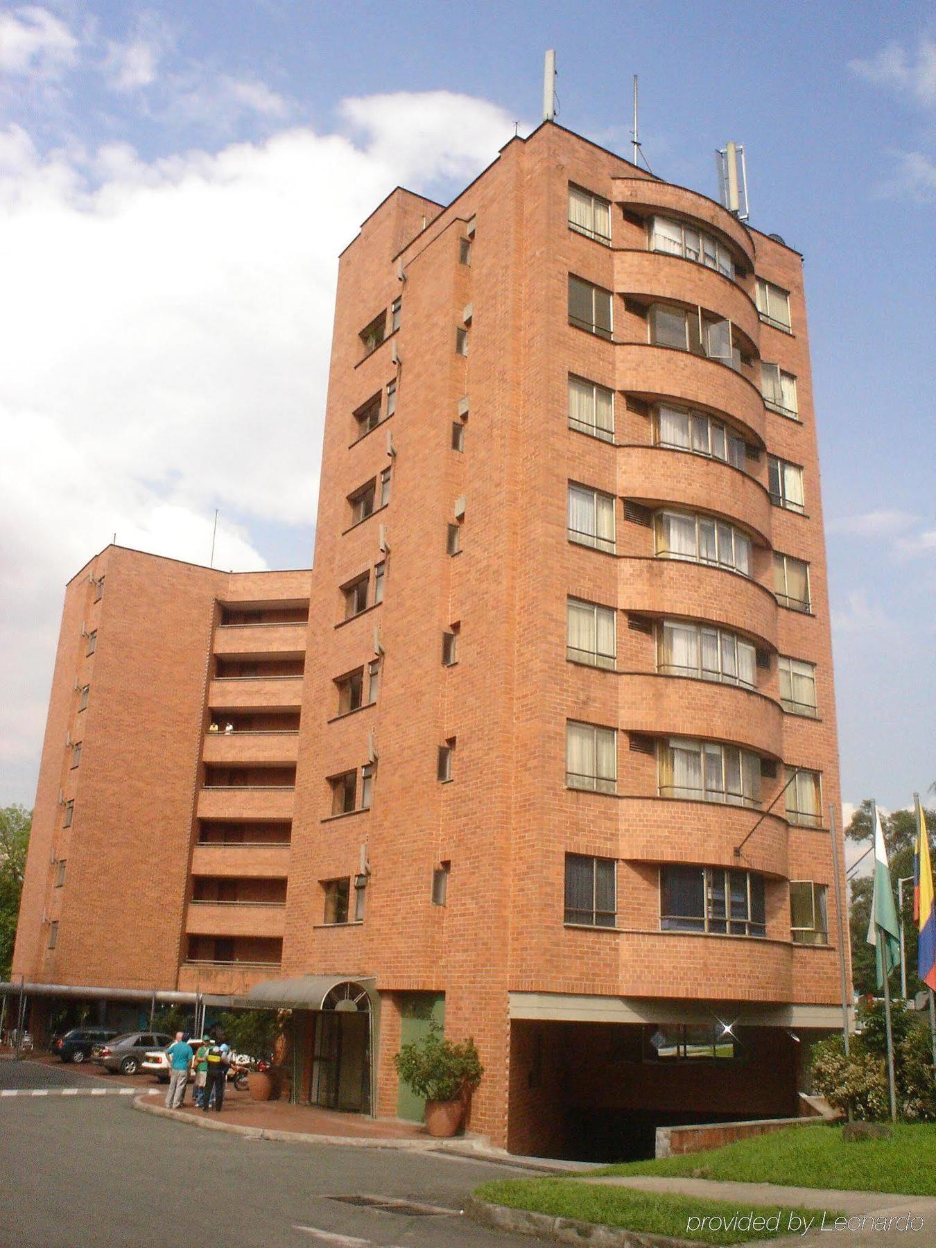 Portal Del Rodeo Apartahotel
