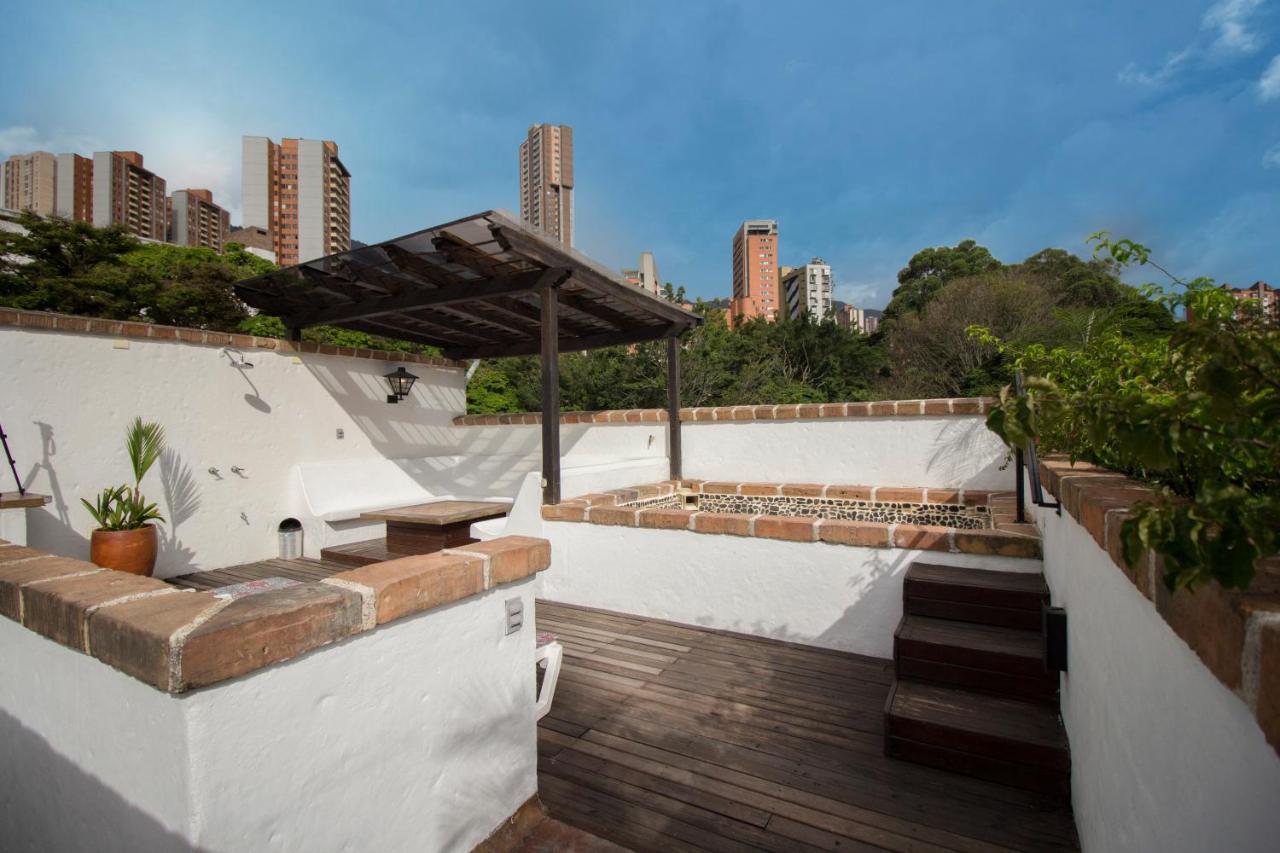 Casa Del Reloj Apartahotel