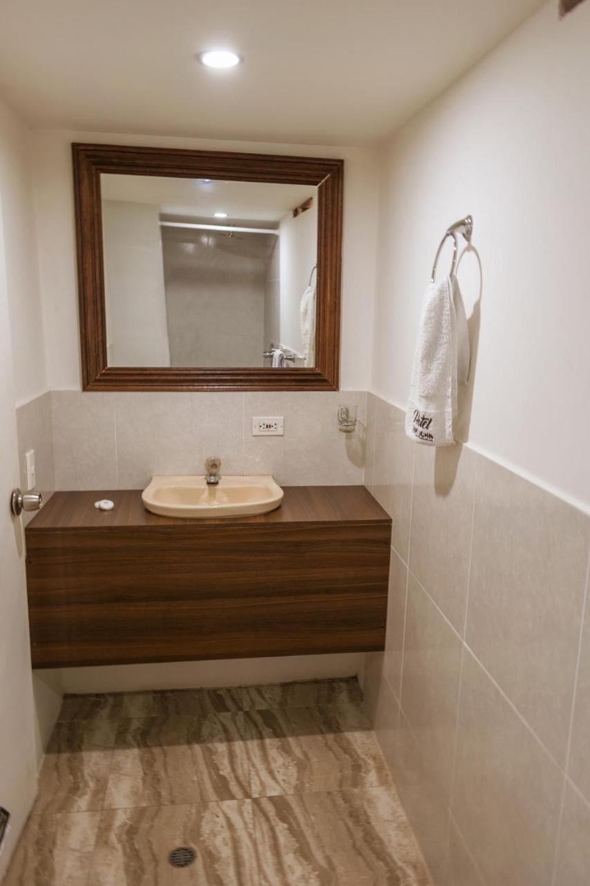 Hotel Saint John 3*