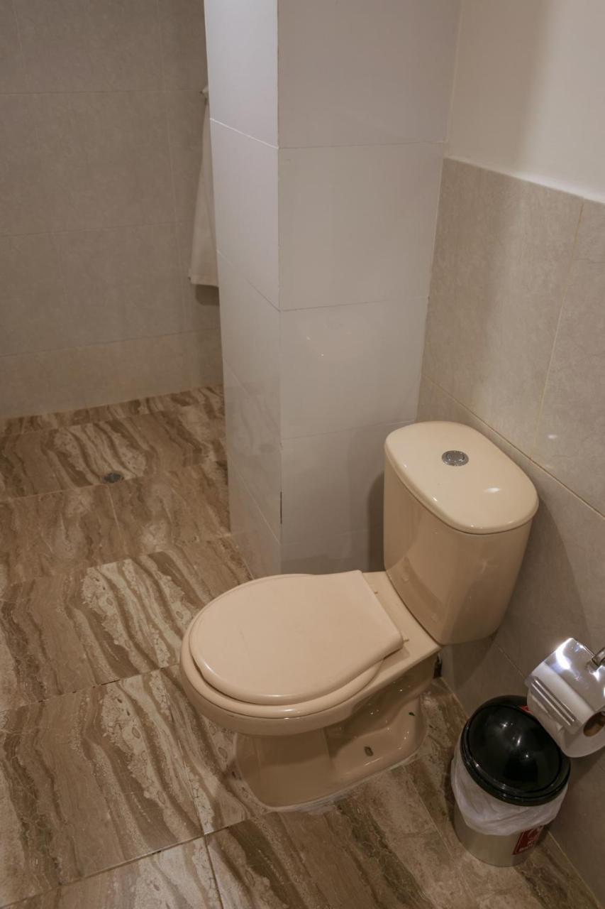 Saint John Hotel 3*