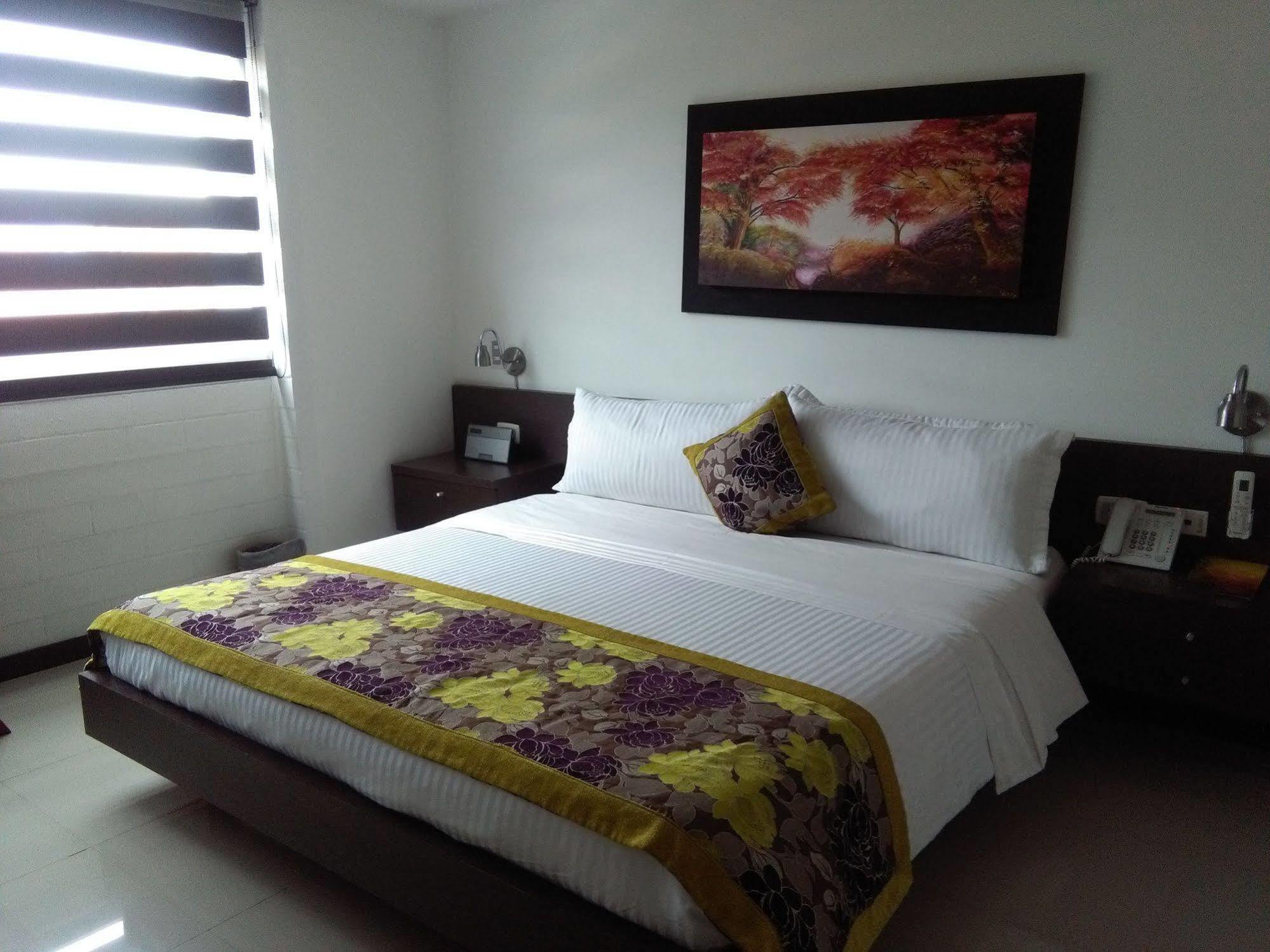 Hotel Golden Palermo 4*