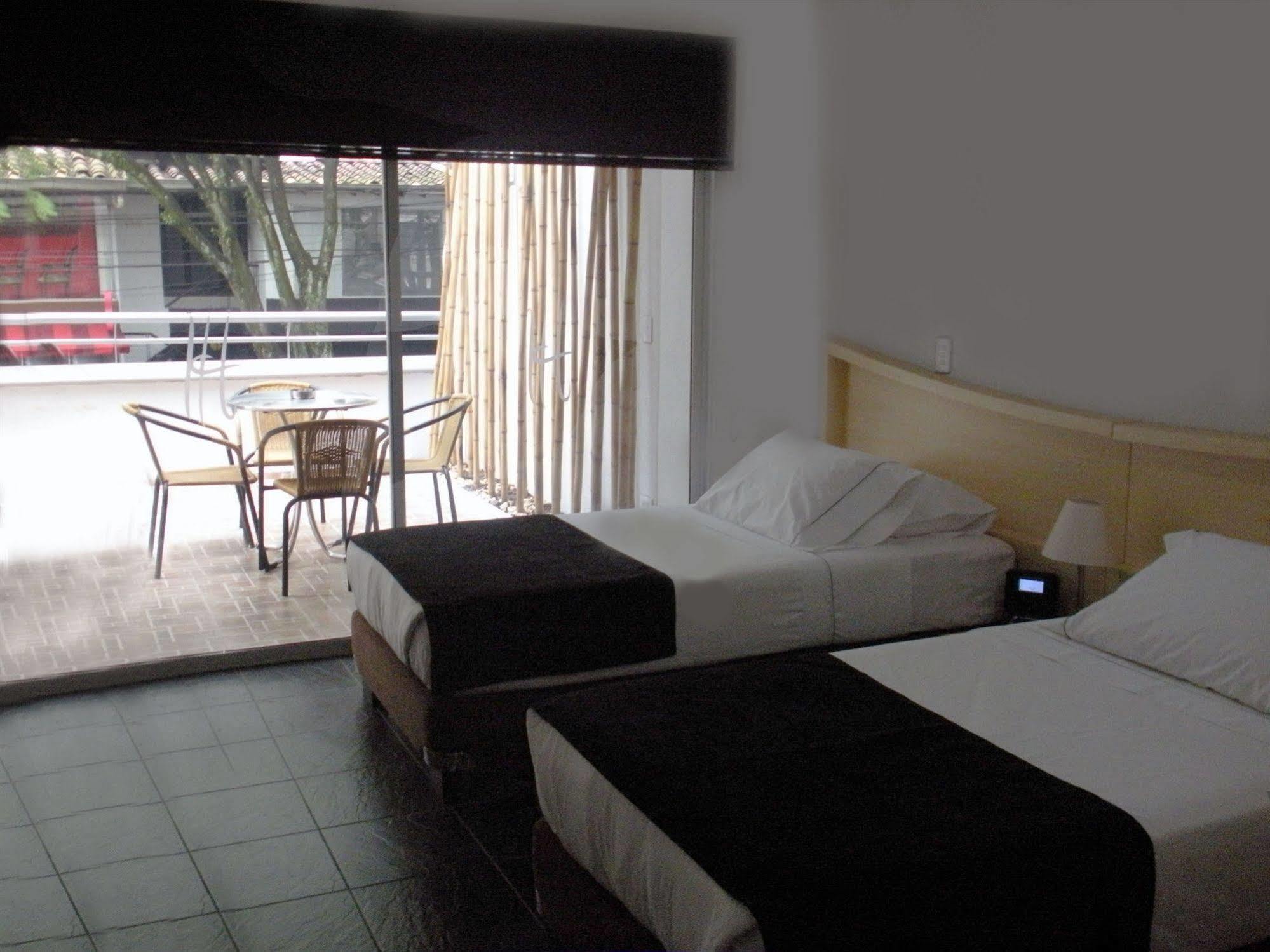 In House The Hotel 3*