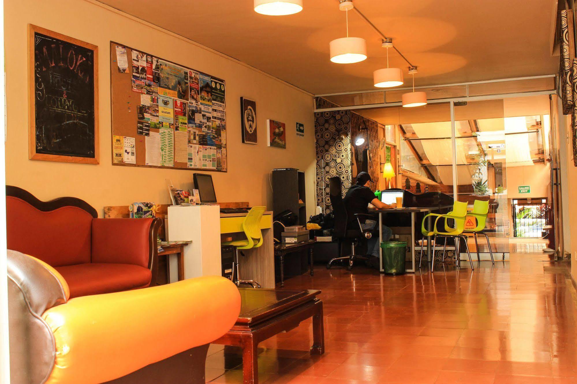 Maloka Hostal *