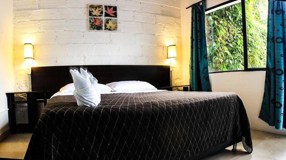 Maloka Hostal *