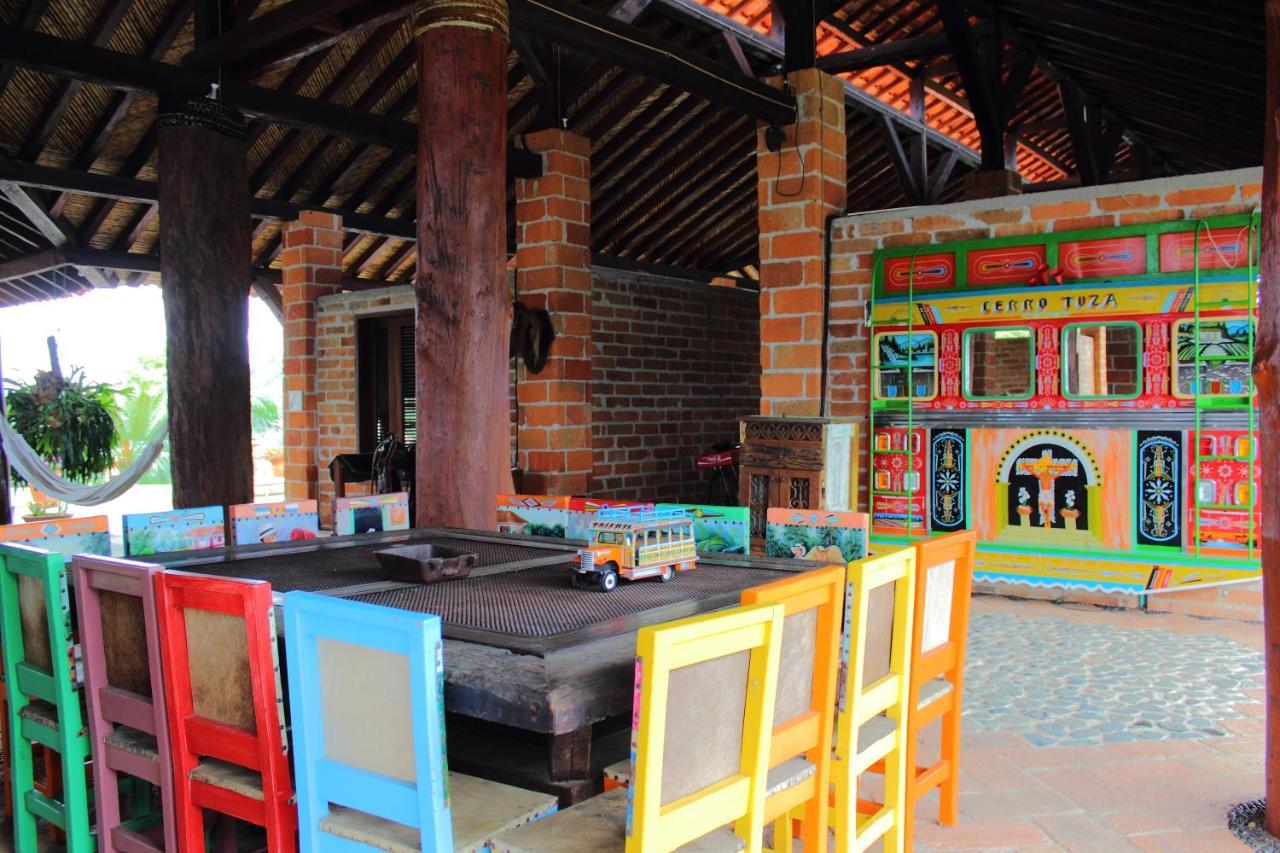 La Divisa Finca * Medellín