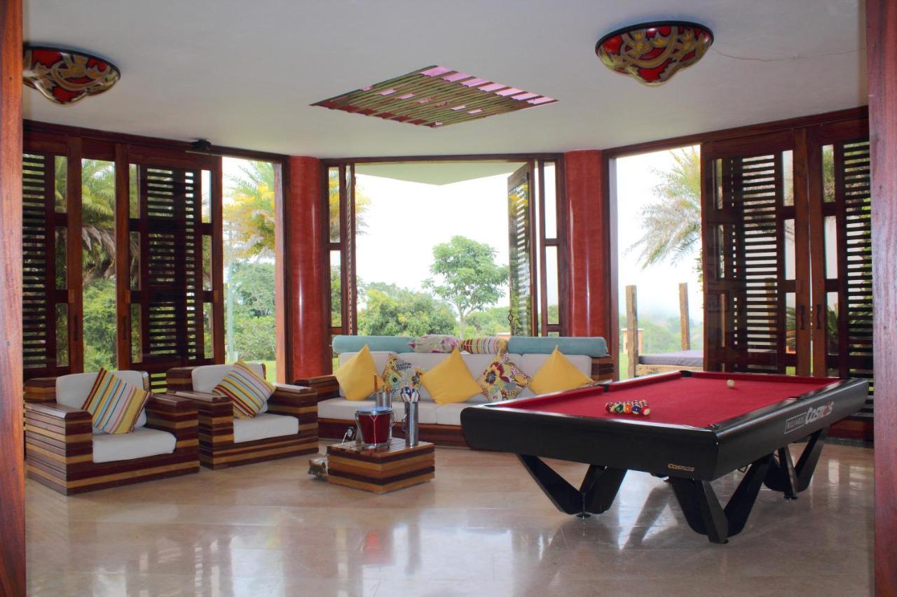La Divisa Finca Hotel *