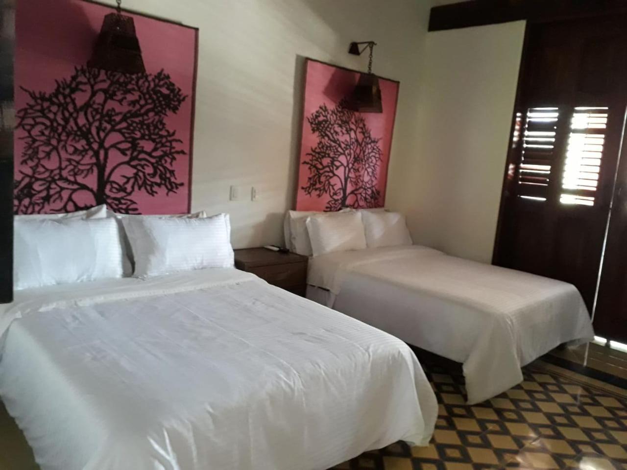 Hotel La Divisa Finca