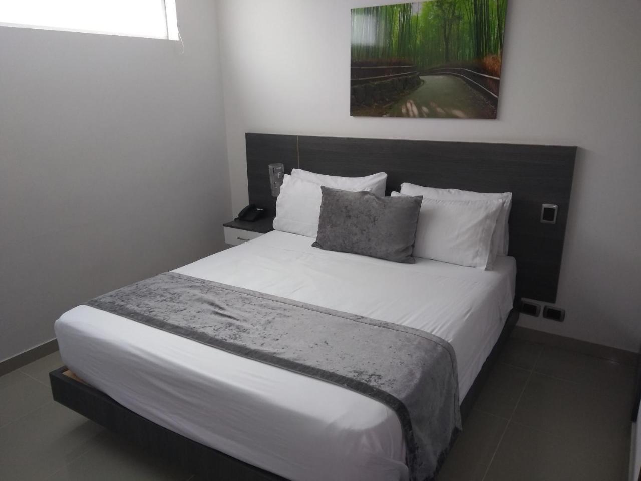 Calle 10 Express Hotel