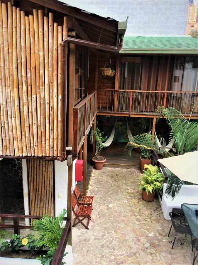 Casa Kiwi Hostal *