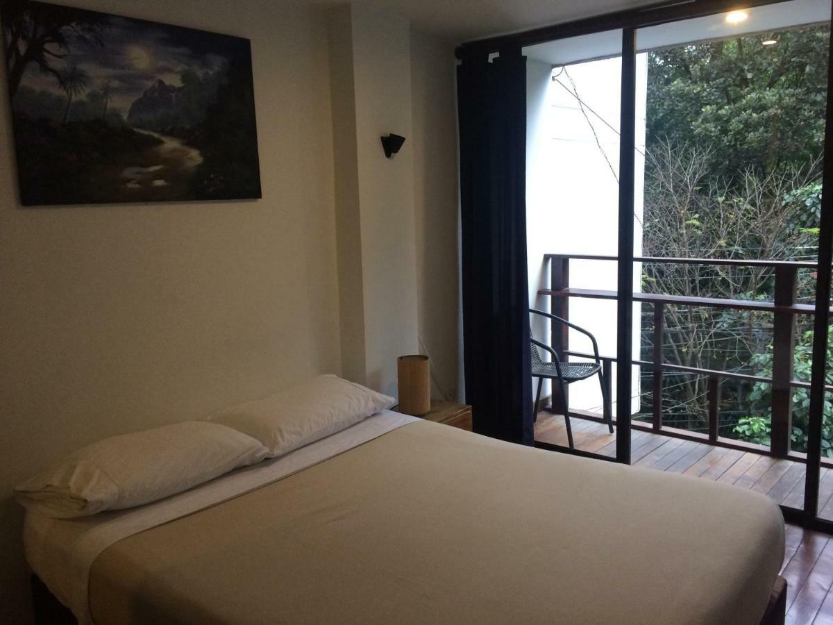 Casa Kiwi Hostal *