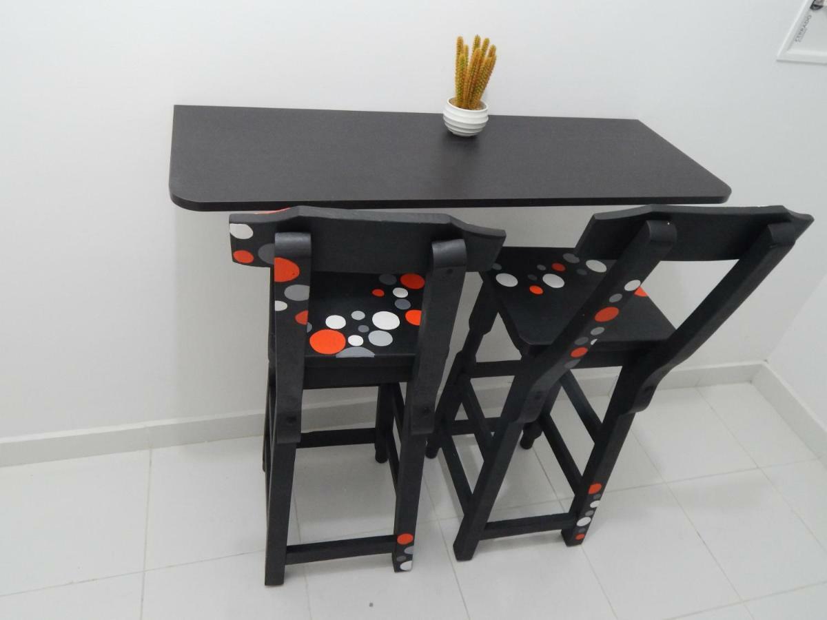 Aparta Estudio 7051