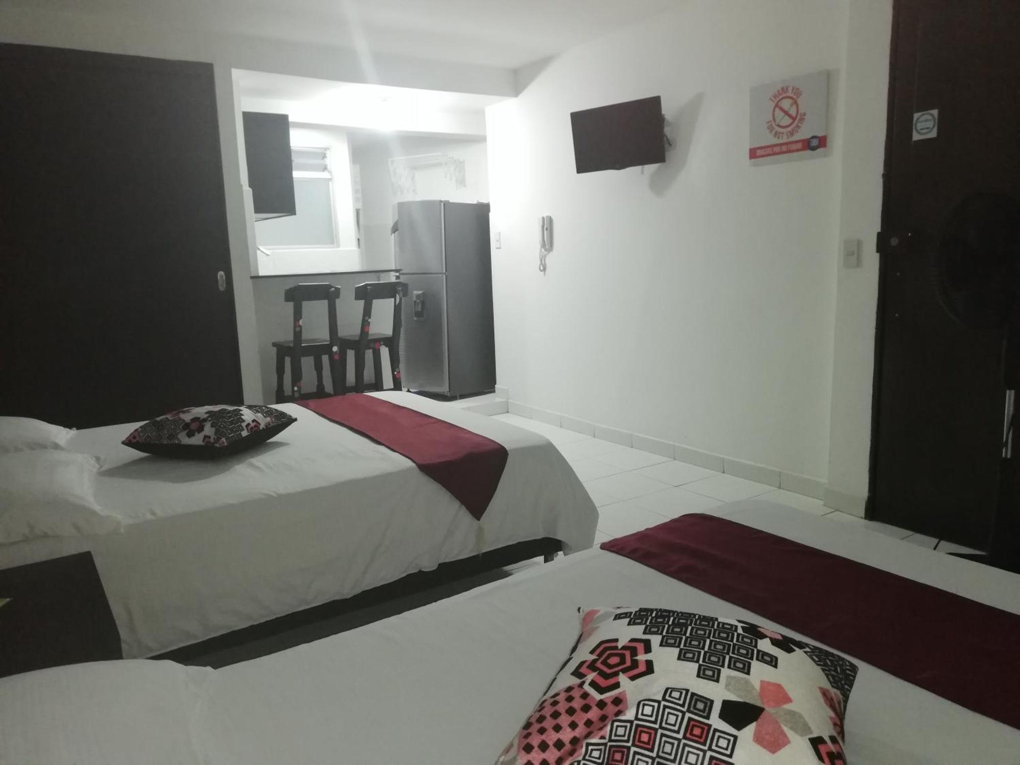 Aparta Estudio 7051 Medellín