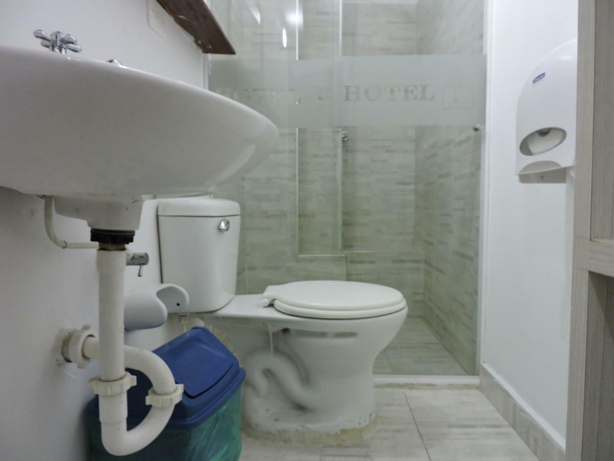 Jc 43 Hotel 2*