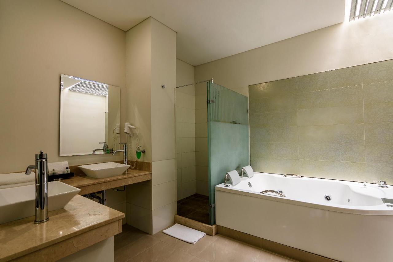 Lincoln Hotel 4*