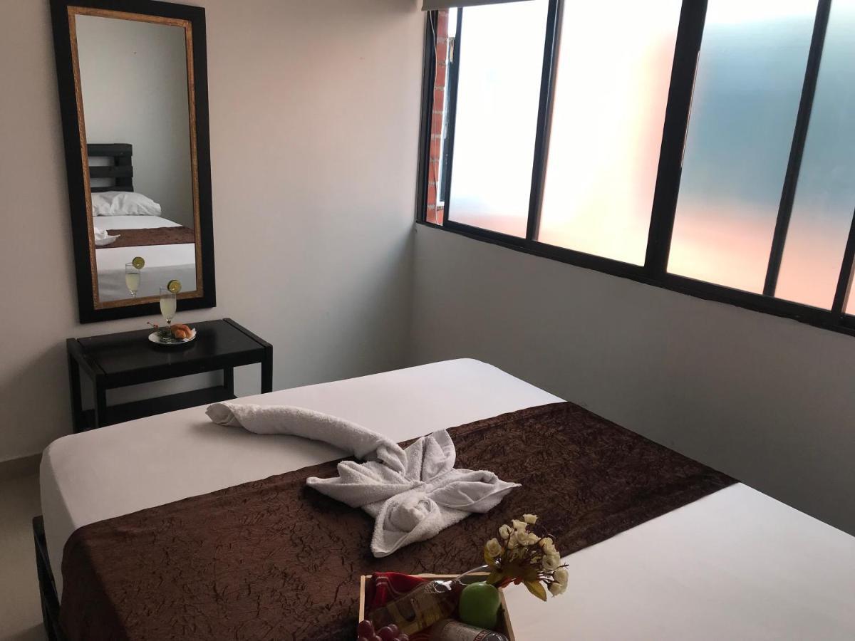 Hotel Bulerias 33 2*