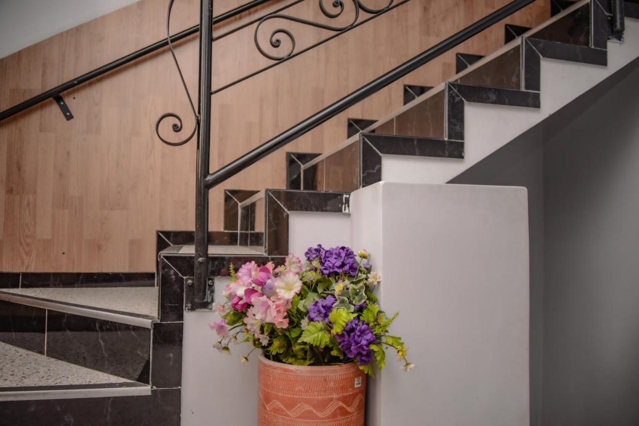 Calle 8 Apartamento *