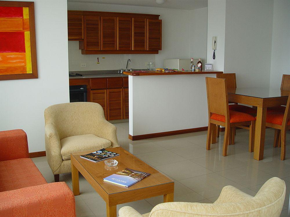 Apartahotel Portal Del Rodeo 3*