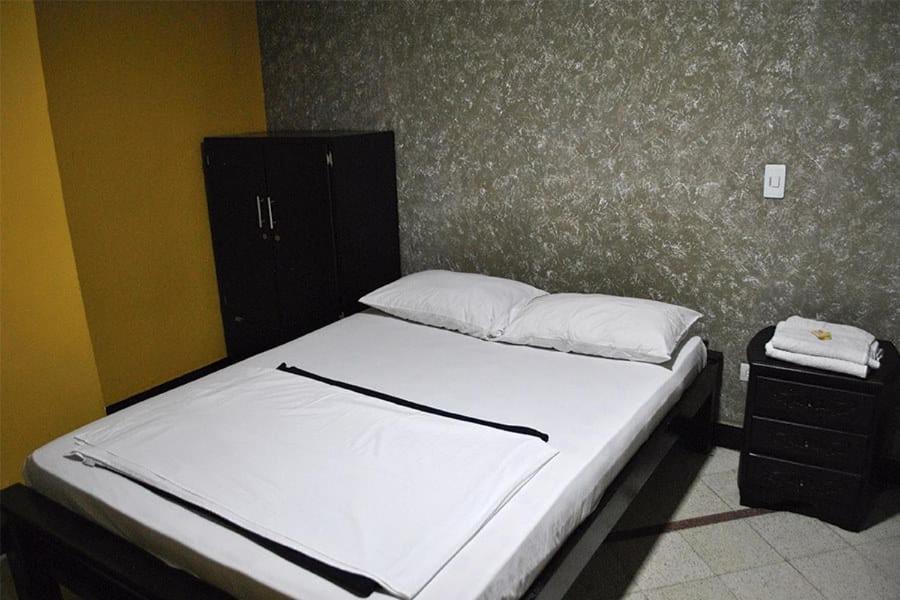 Del Estadio1 Hotel 2*