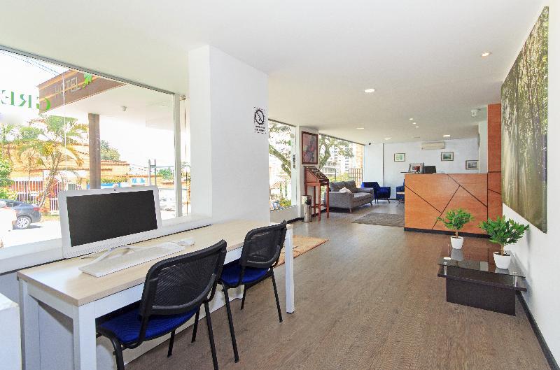 Greenview By St Hotel 4*