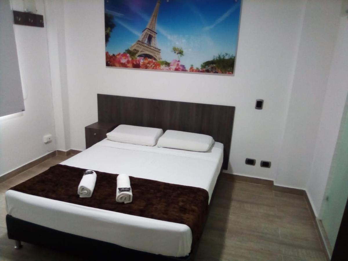 Jardin De Laureles Hotel 3*