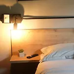 Apartaestudio Amueblado En Poblado Frn106 By Roots Rentals