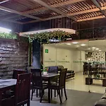 Hotel Calasanz Real