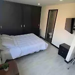 Seconds From Provenza Lovely 1-Bedroom Apartment